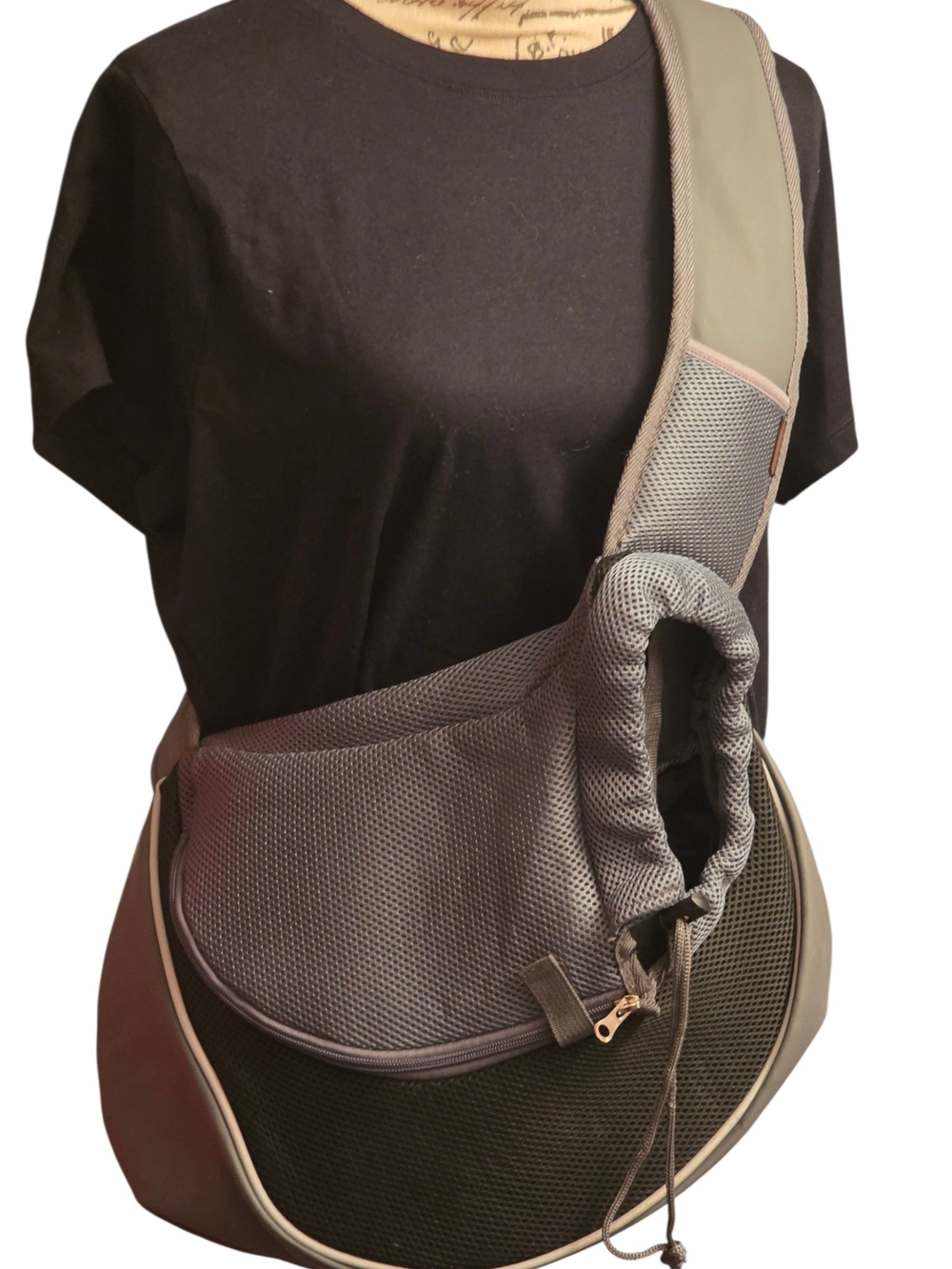 Gray Mesh Pet Sling Carrier —Comfortable Crossbody Dog Carrier NwoT SMALL 6lbs+-